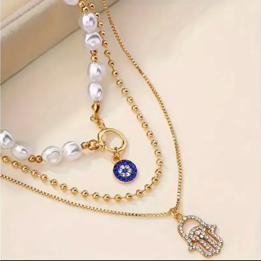 Gold and Cream Layered Necklace Set with Delicate Chains - Picture 2 of 3